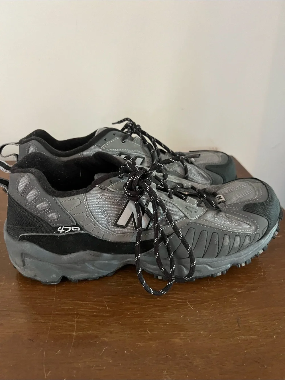 New Balance Men’s Gray and Black Athletic Trail Shoes